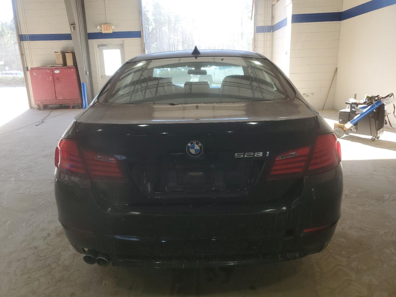 2012 BMW 528 Xi VIN: WBAXH5C57CDW09169 Lot: 43260625