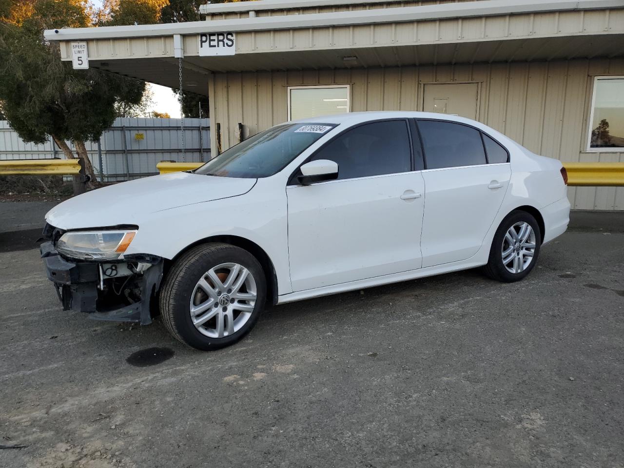 VIN 3VW2B7AJ9HM246649 2017 VOLKSWAGEN JETTA no.1