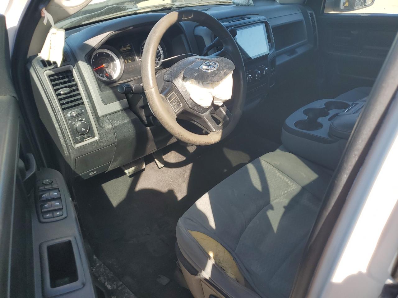 2013 RAM 1500 - Image 8