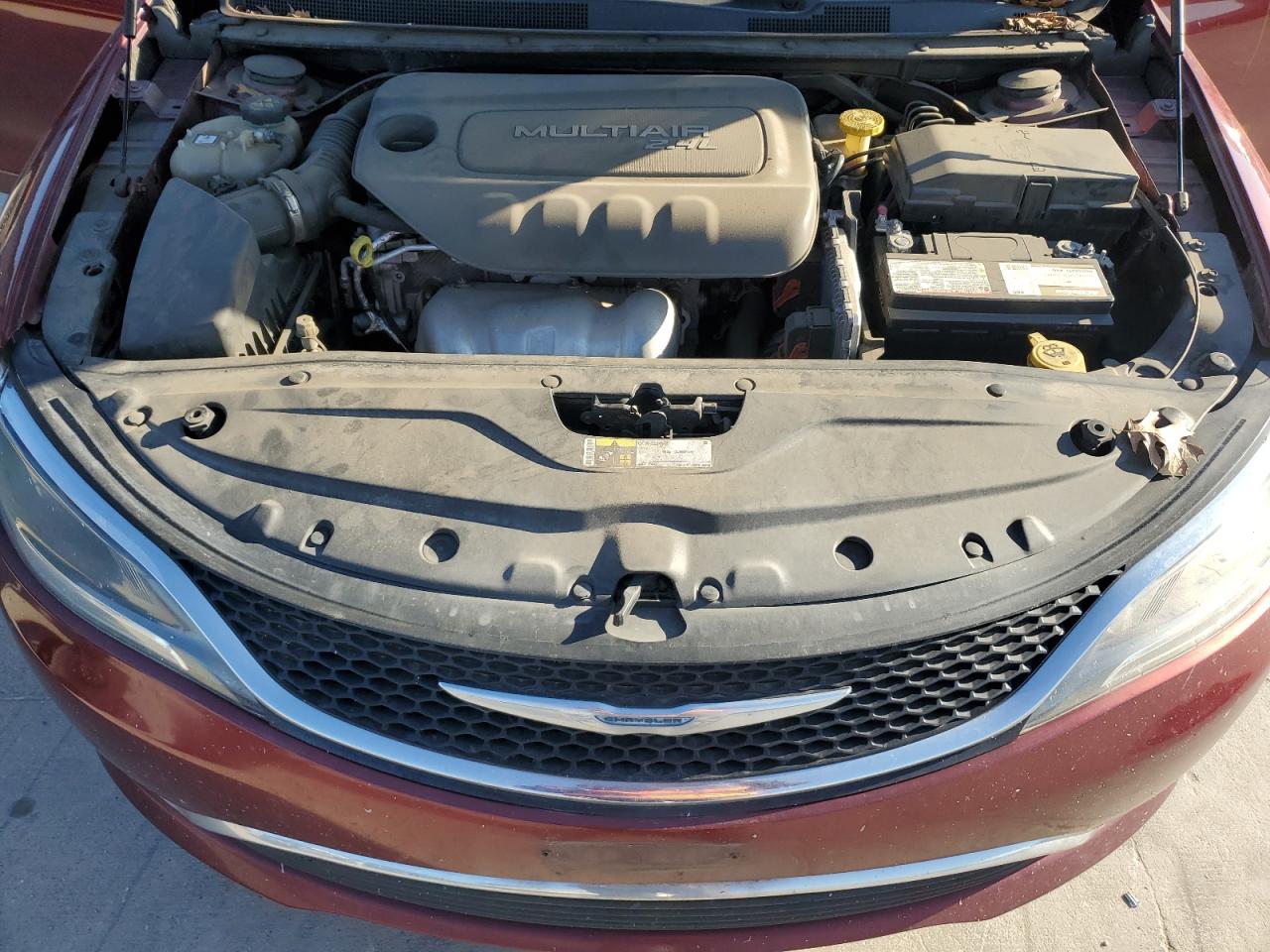 2016 Chrysler 200 - Image 11