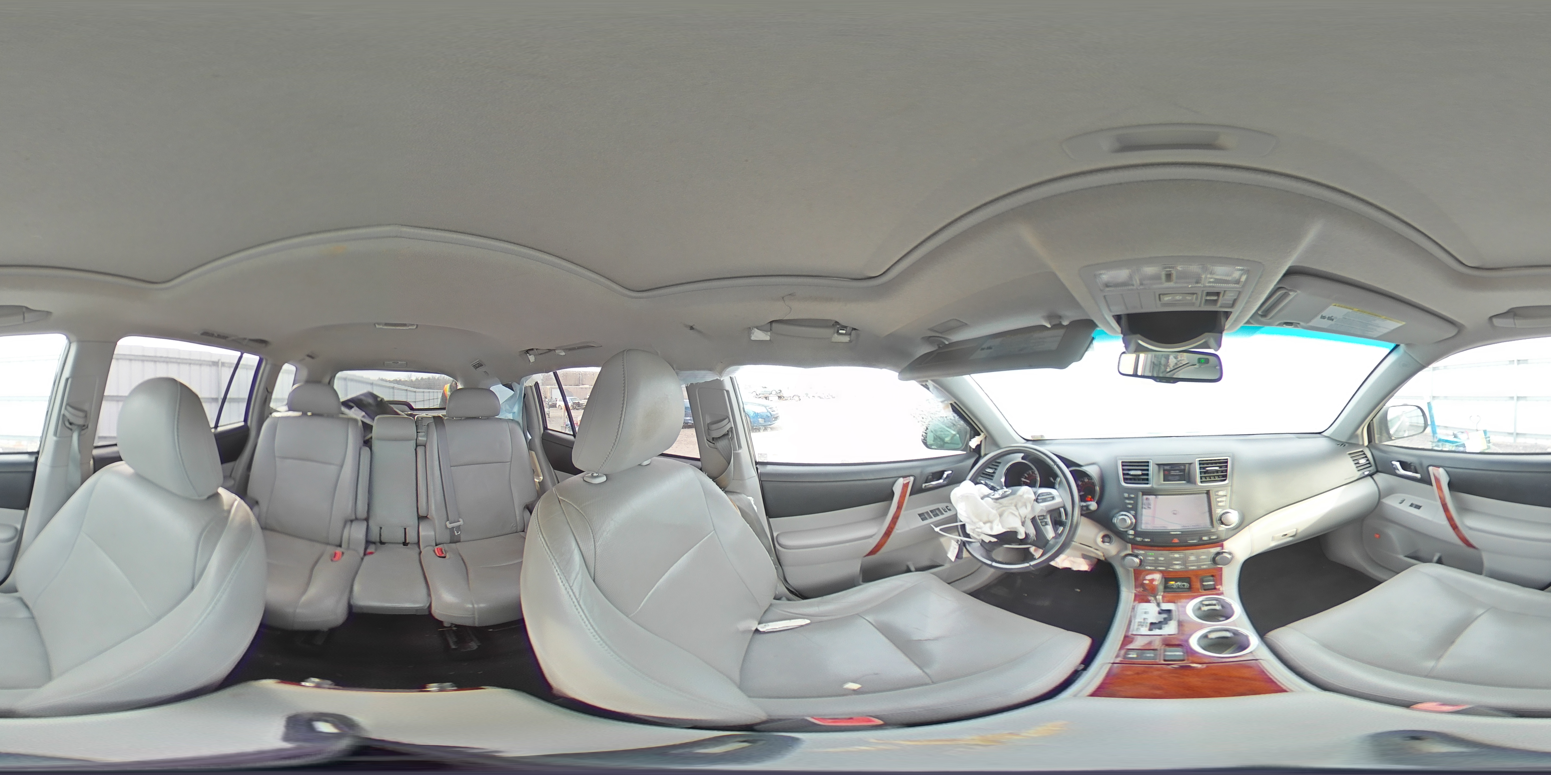 2012 Toyota Highlander - Image 14