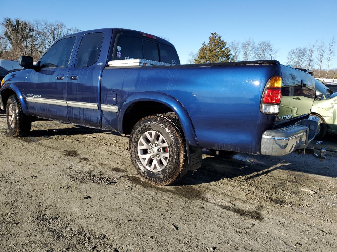 2000 Toyota Tundra - Image 2