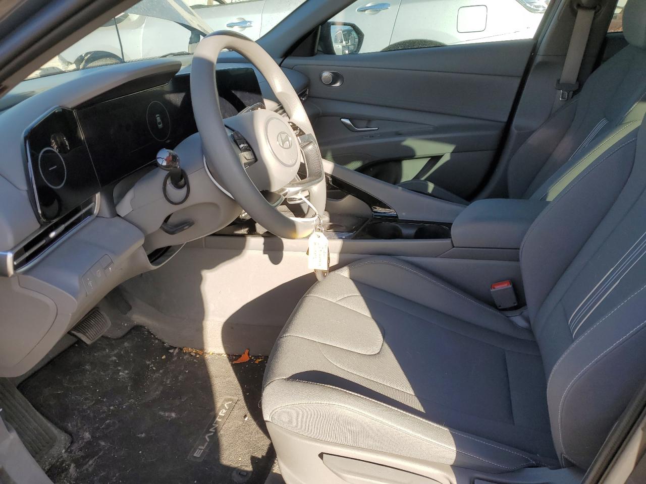 2024 Hyundai Elantra - Image 7