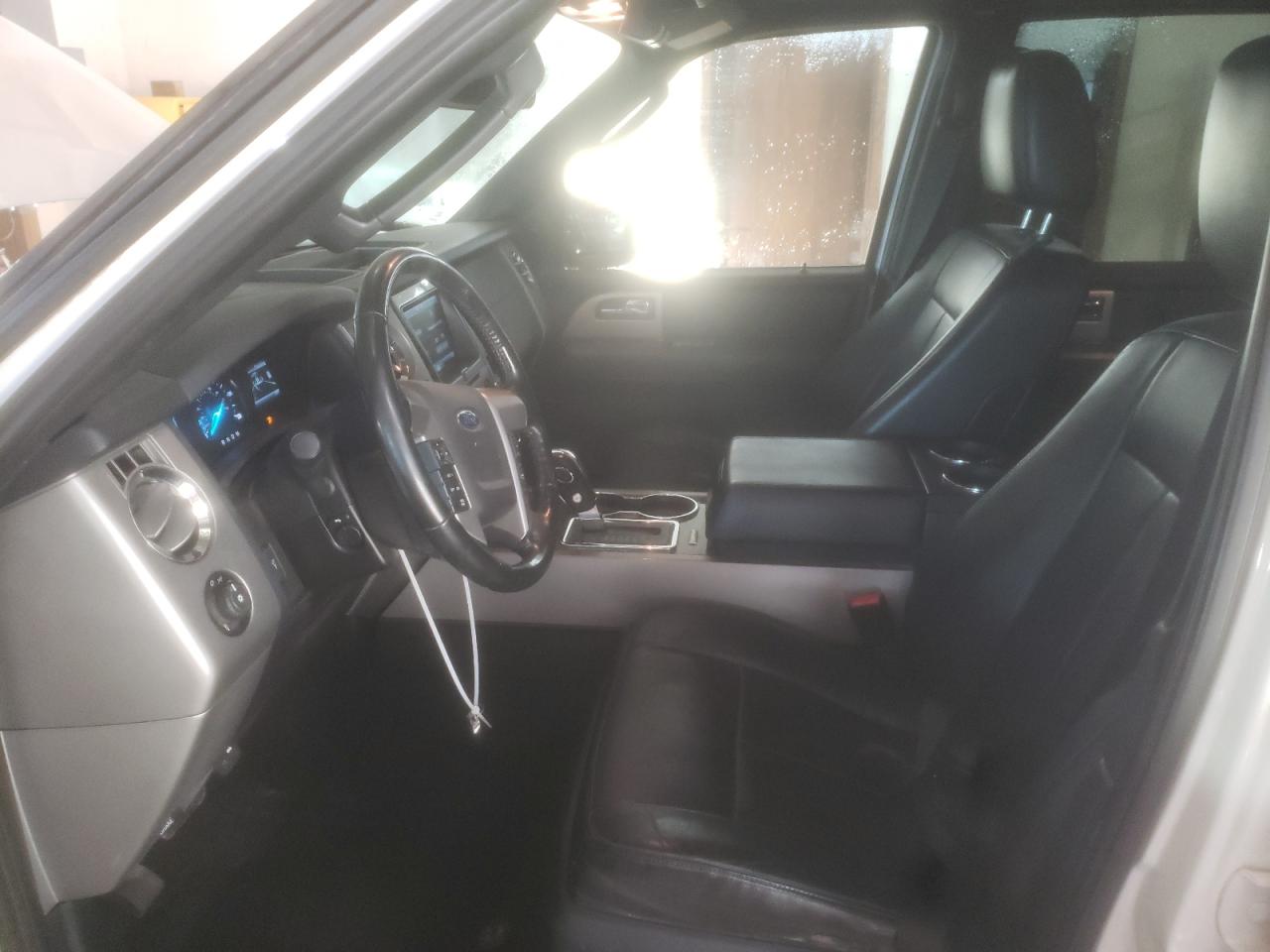 2015 Ford Expedition - Image 7
