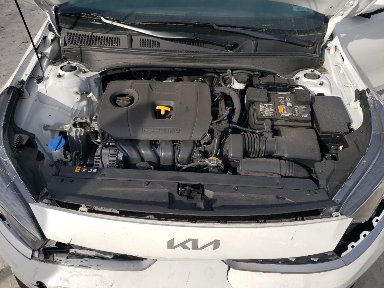 2023 Kia Forte - Image 11