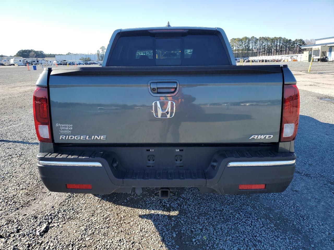 2019 Honda Ridgeline - Image 6
