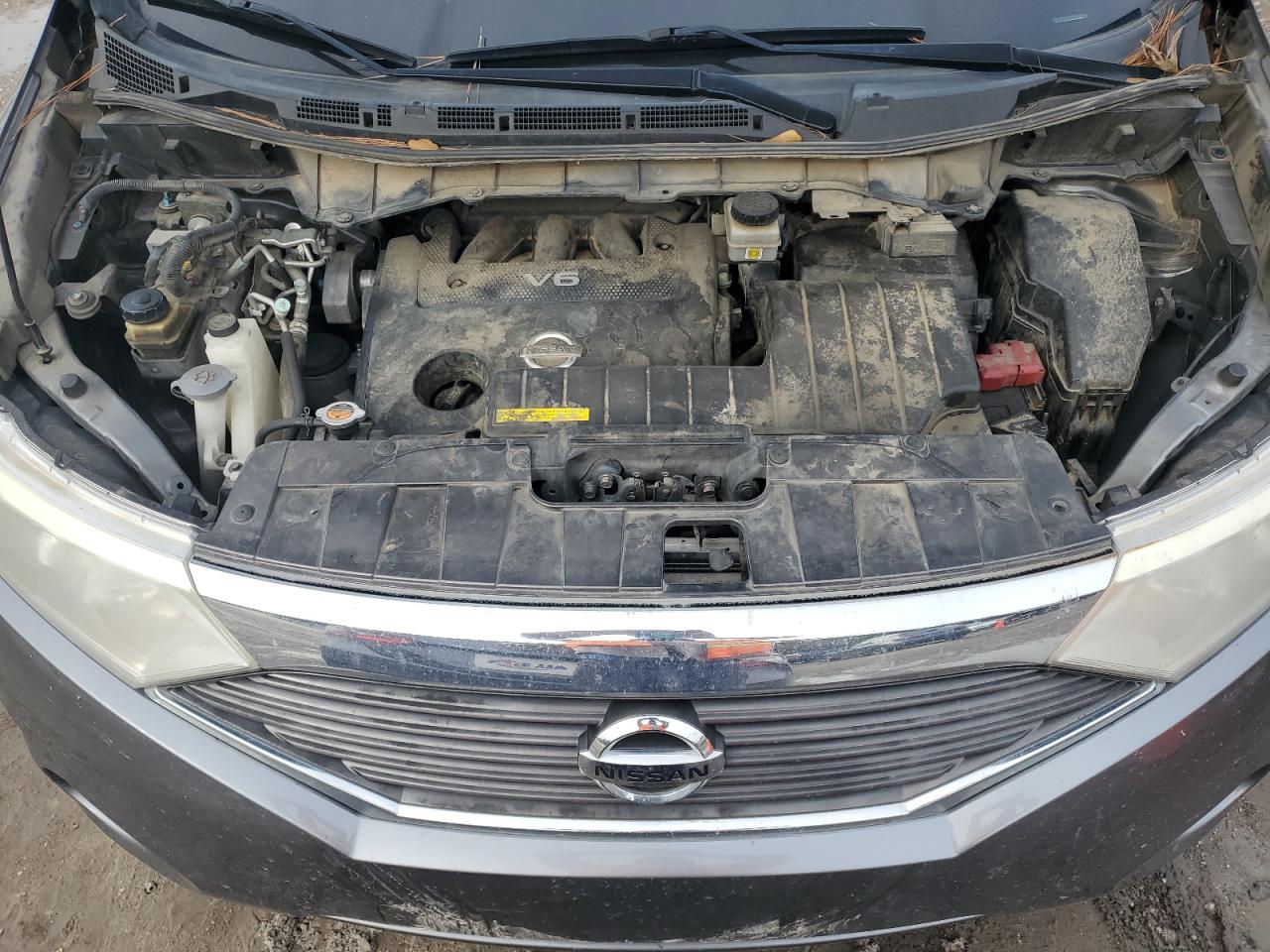 2015 Nissan Quest - Image 12