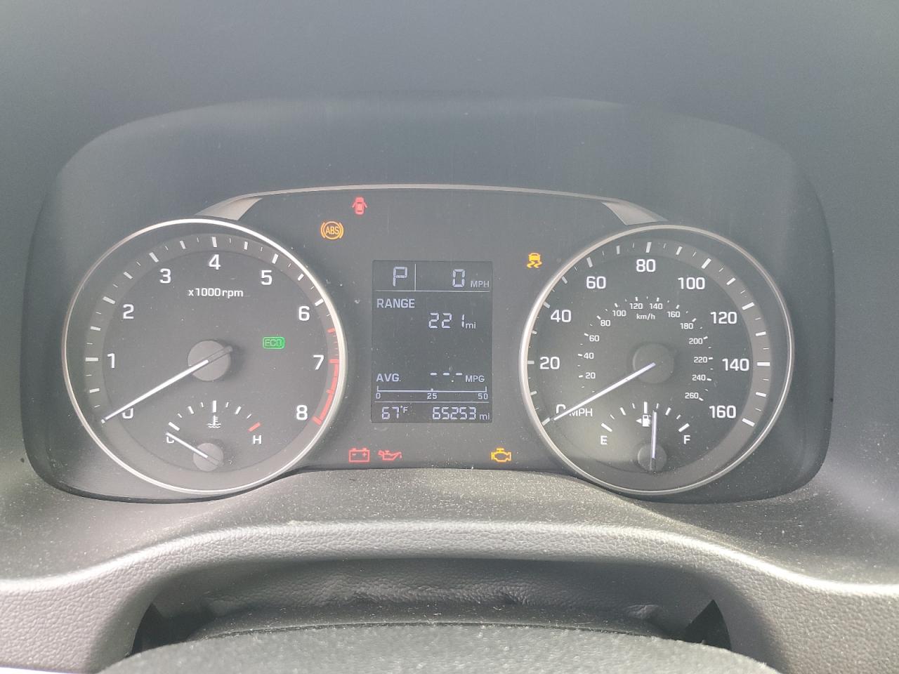 2017 Hyundai Elantra - Image 9