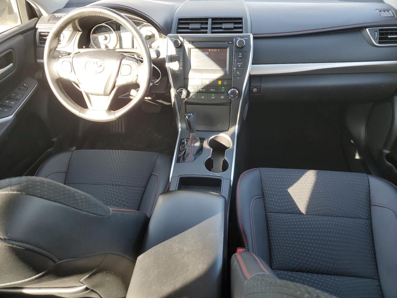 2015 Toyota Camry - Image 8
