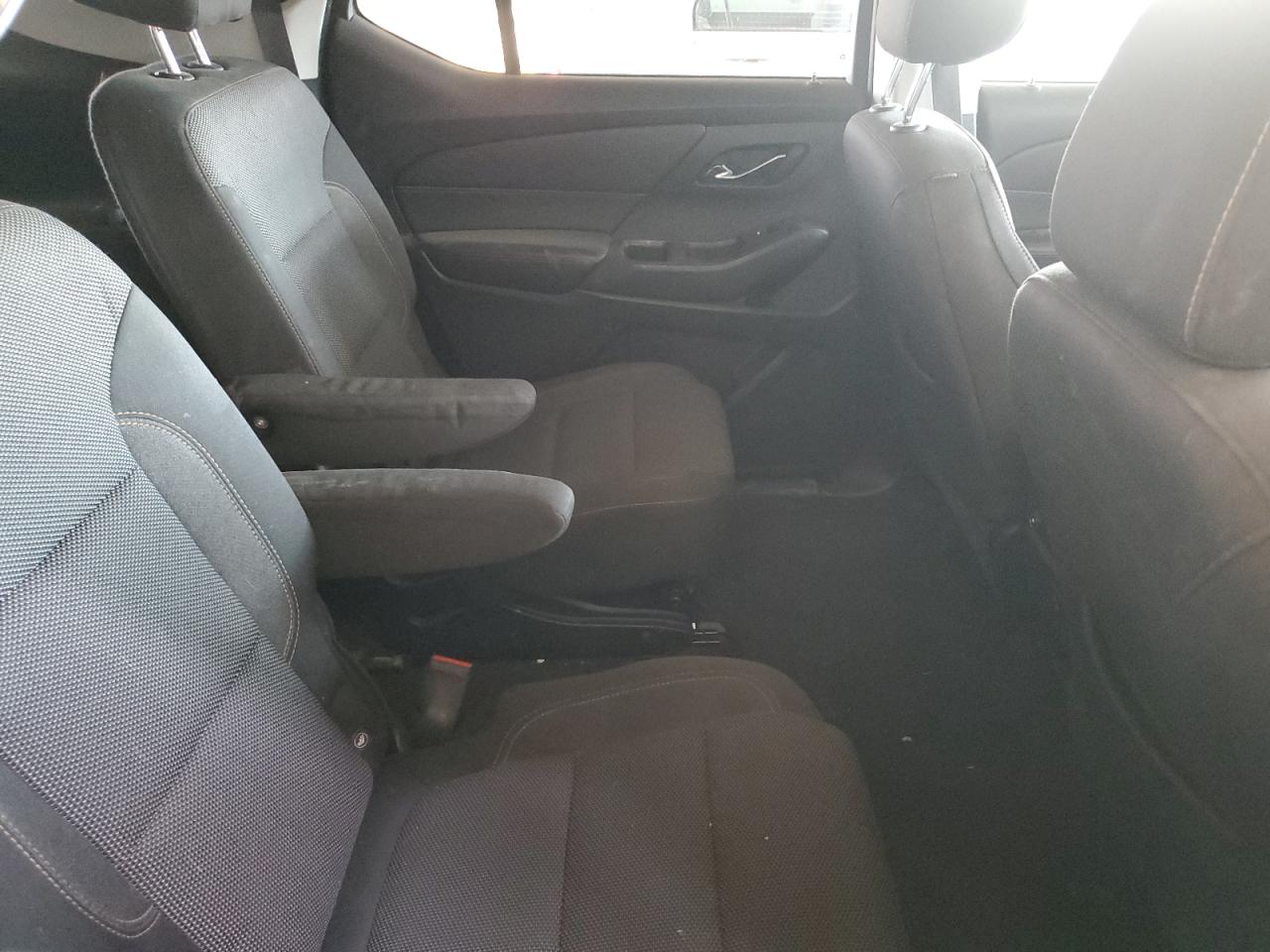2018 Chevrolet Traverse - Image 11