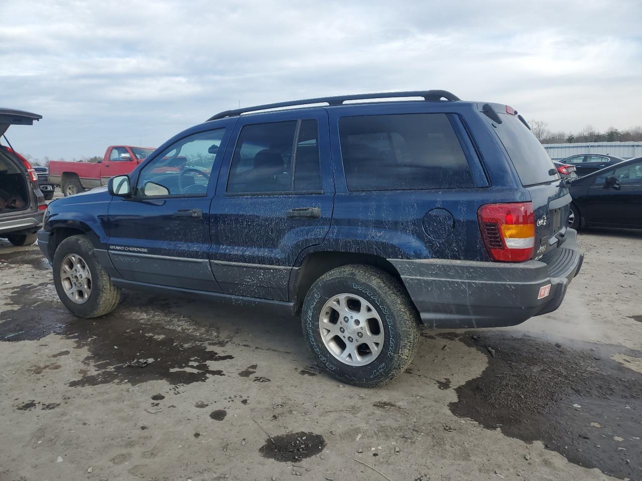 2002 Jeep Grand Cherokee - Image 2