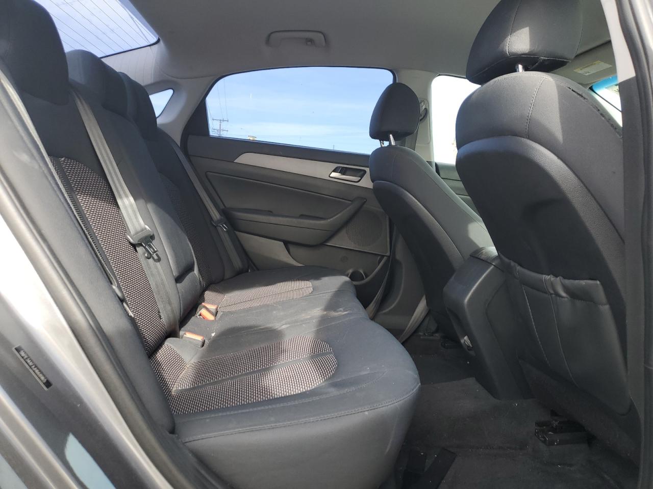 2018 Hyundai Sonata - Image 10