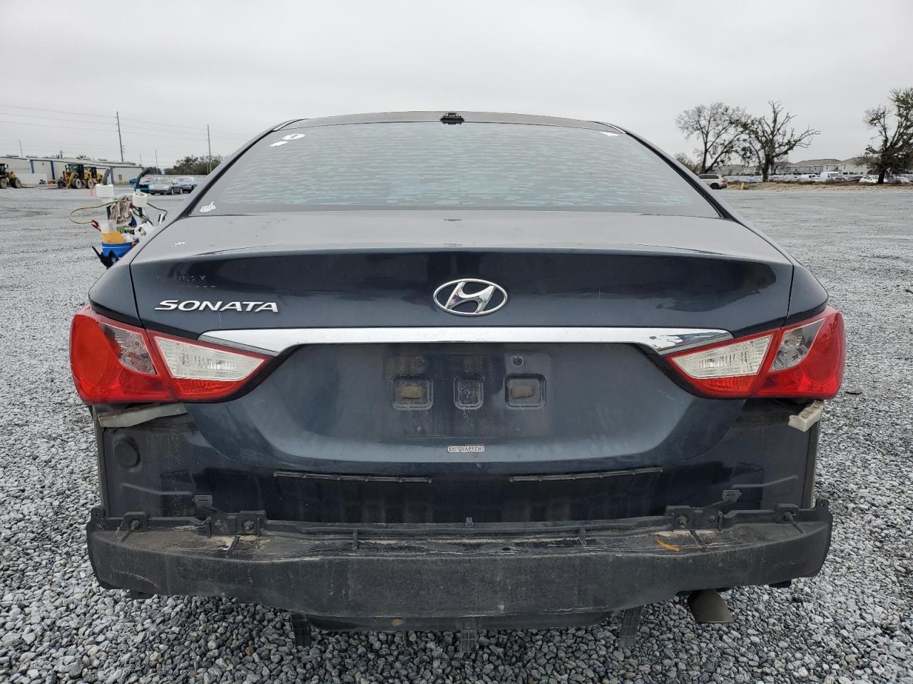 2013 Hyundai Sonata - Image 6