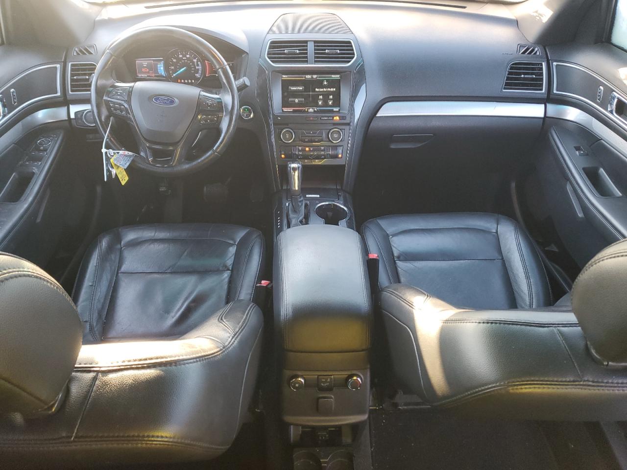 2016 Ford Explorer - Image 8