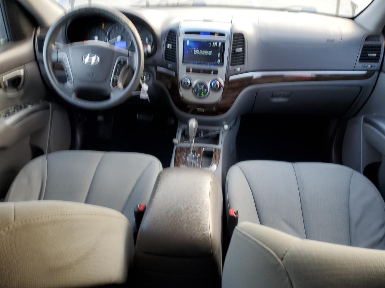 2011 Hyundai Santa Fe - Image 8