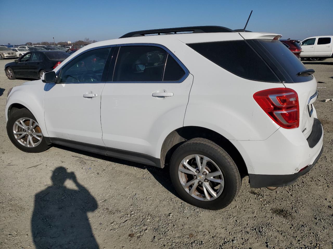 2017 Chevrolet Equinox - Image 2