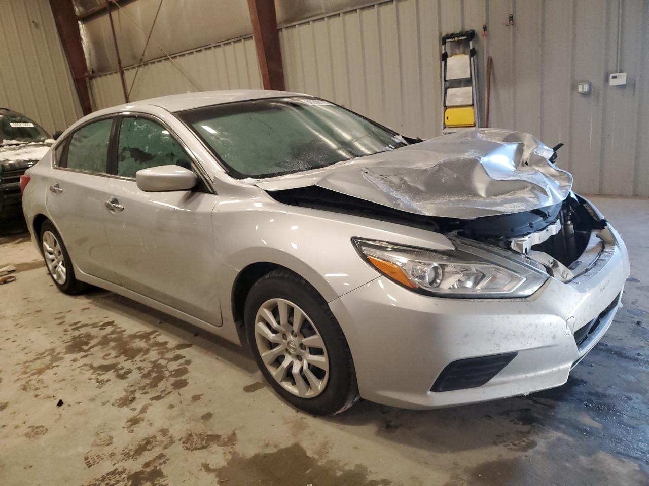 VIN 1N4AL3AP8HC113087 2017 NISSAN ALTIMA no.4