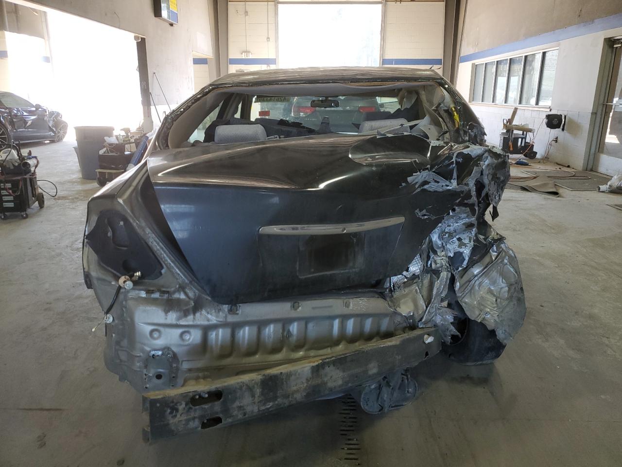 2004 Toyota Camry - Image 6