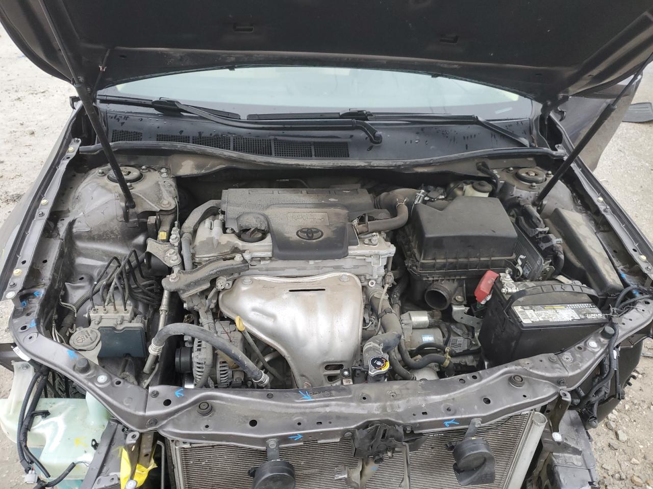 2015 Toyota Camry - Image 11