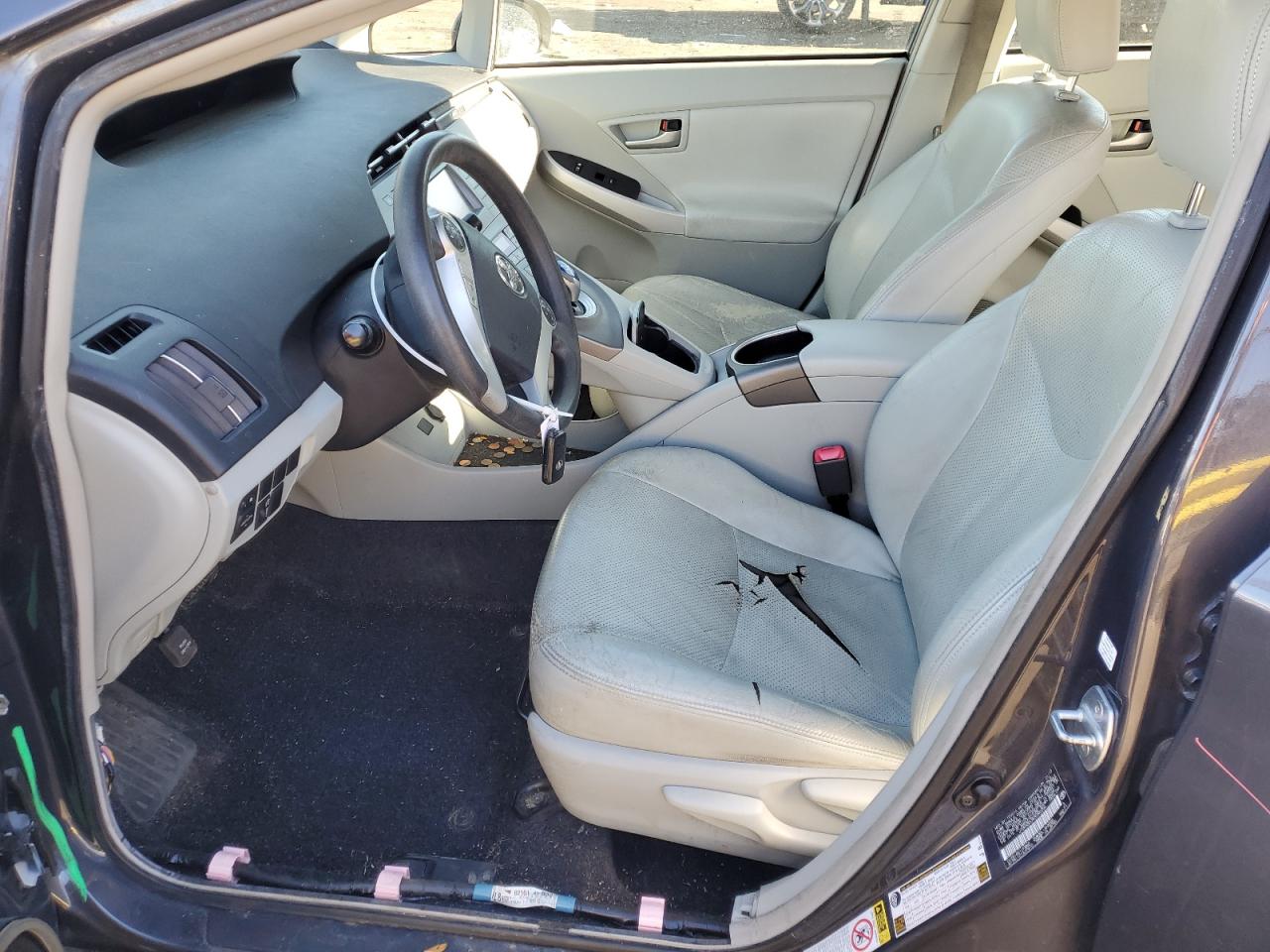 2012 Toyota Prius - Image 7