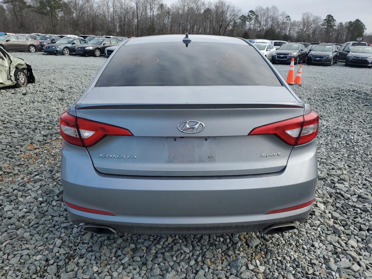 2017 Hyundai Sonata - Image 6