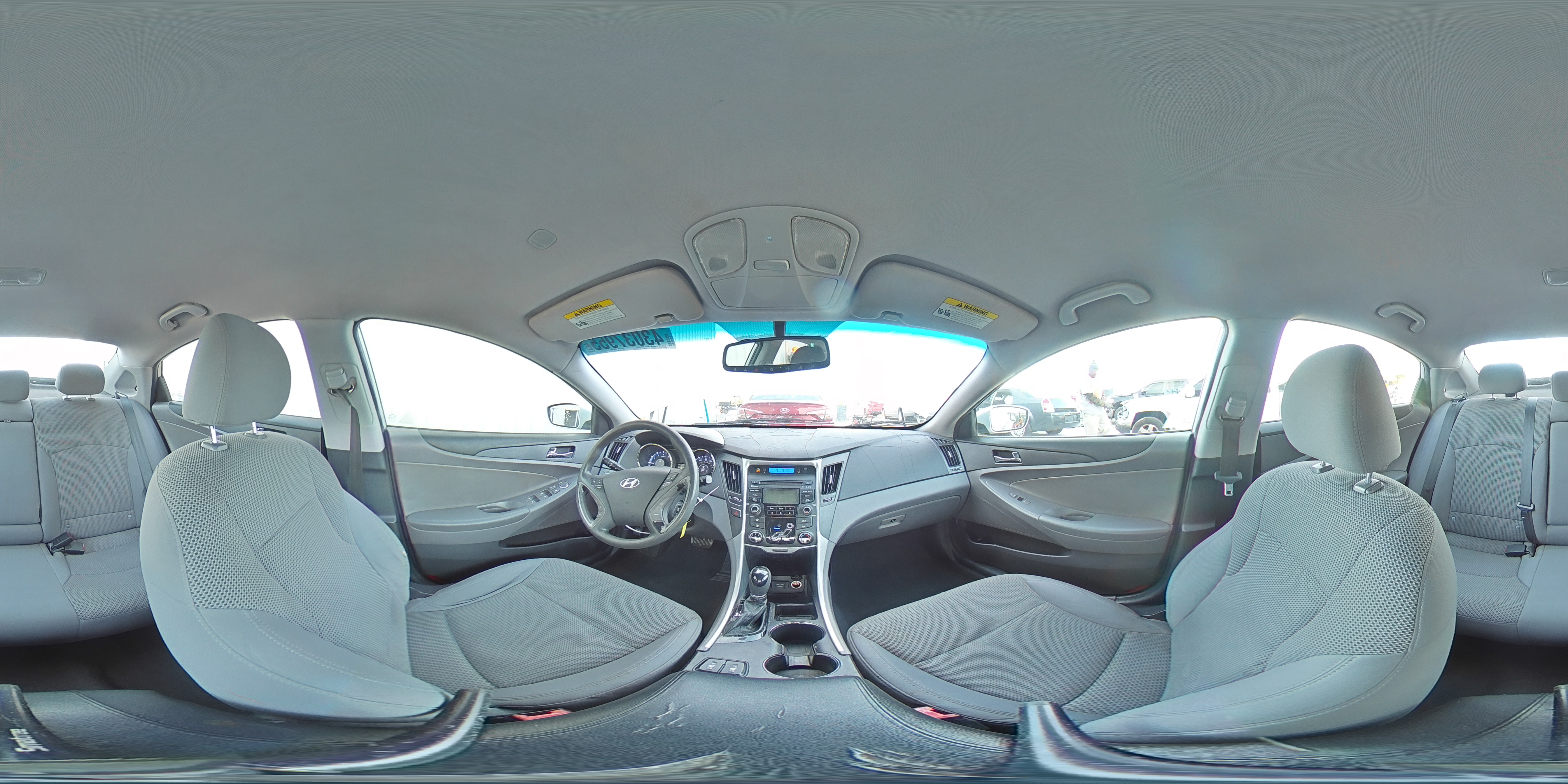 2013 Hyundai Sonata - Image 14