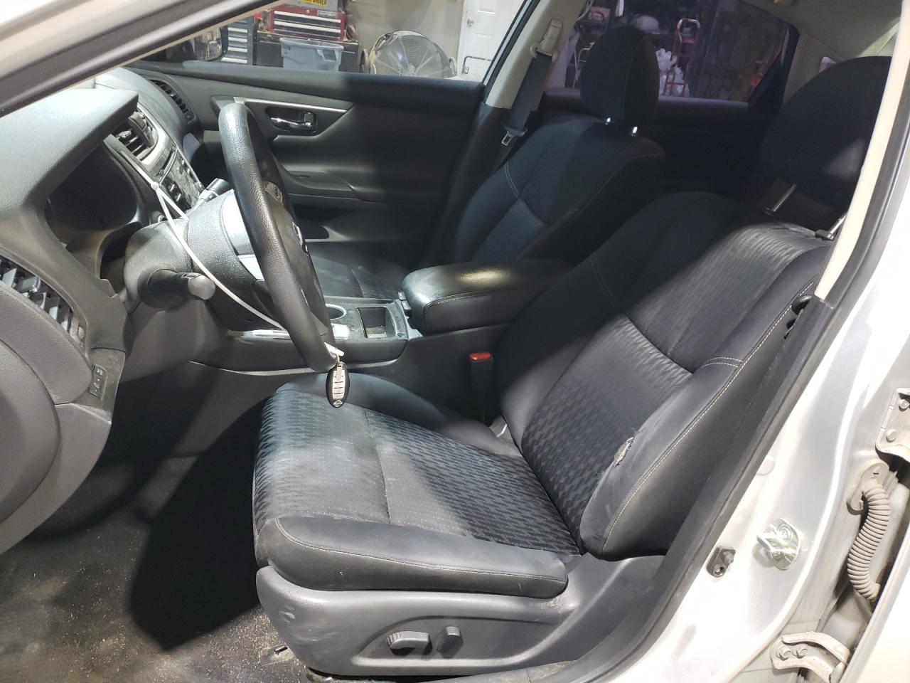 2017 Nissan Altima - Image 7