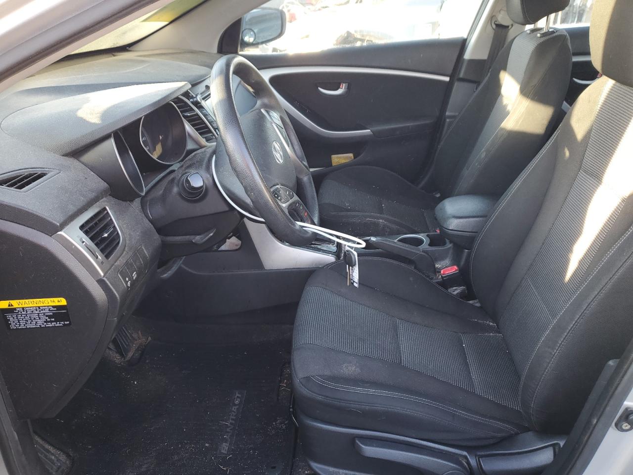 2016 Hyundai Elantra - Image 7