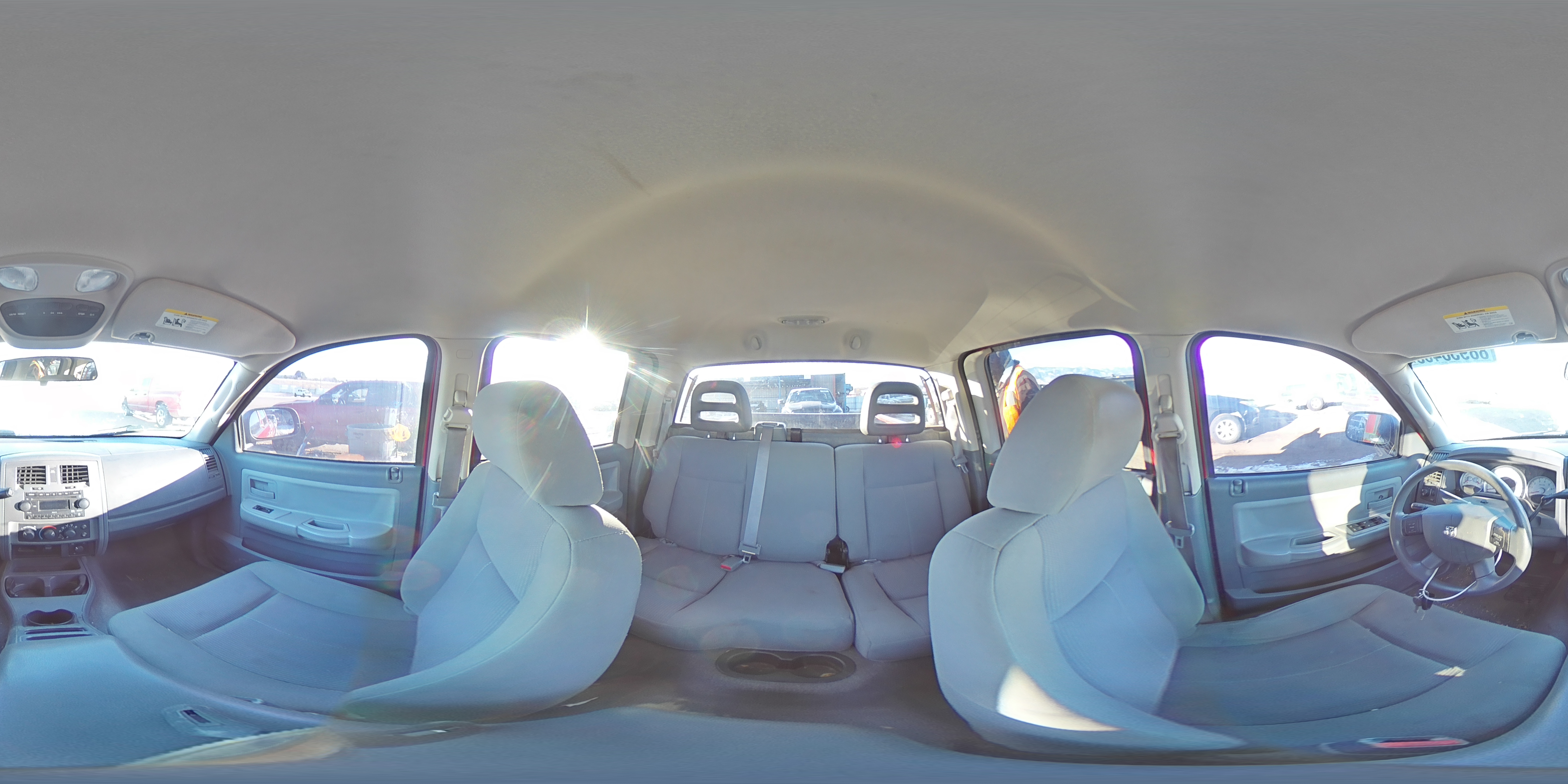 2006 Dodge Dakota - Image 12