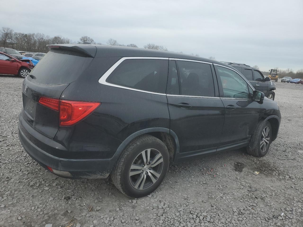 2017 Honda Pilot - Image 3