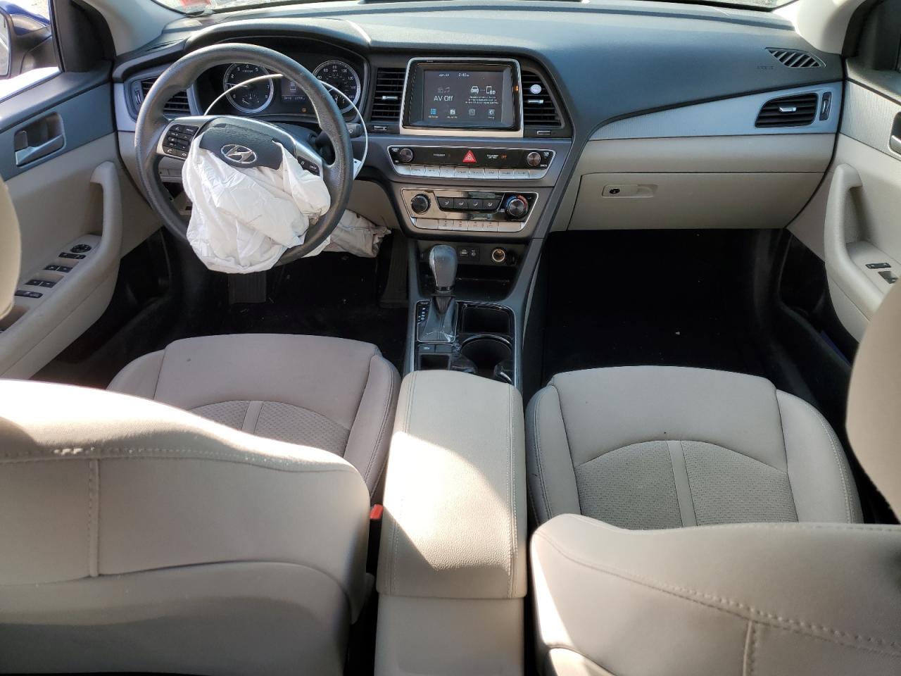2019 Hyundai Sonata - Image 8