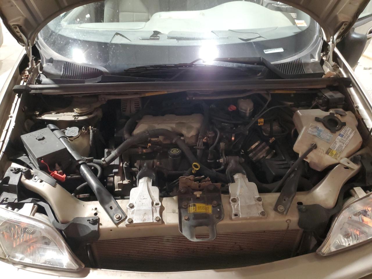 2001 Oldsmobile Silhouette - Image 11