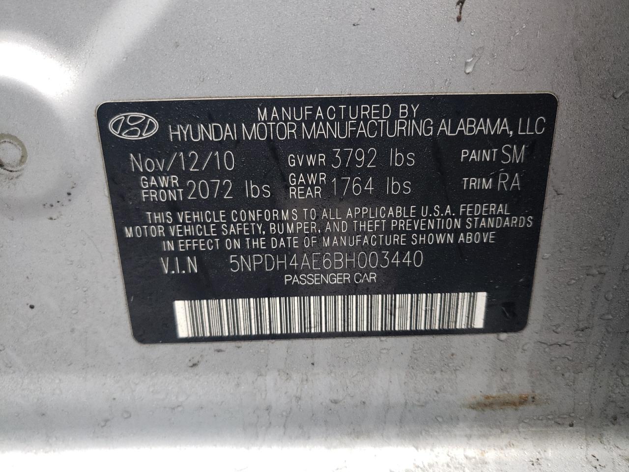 2011 Hyundai Elantra - Image 12