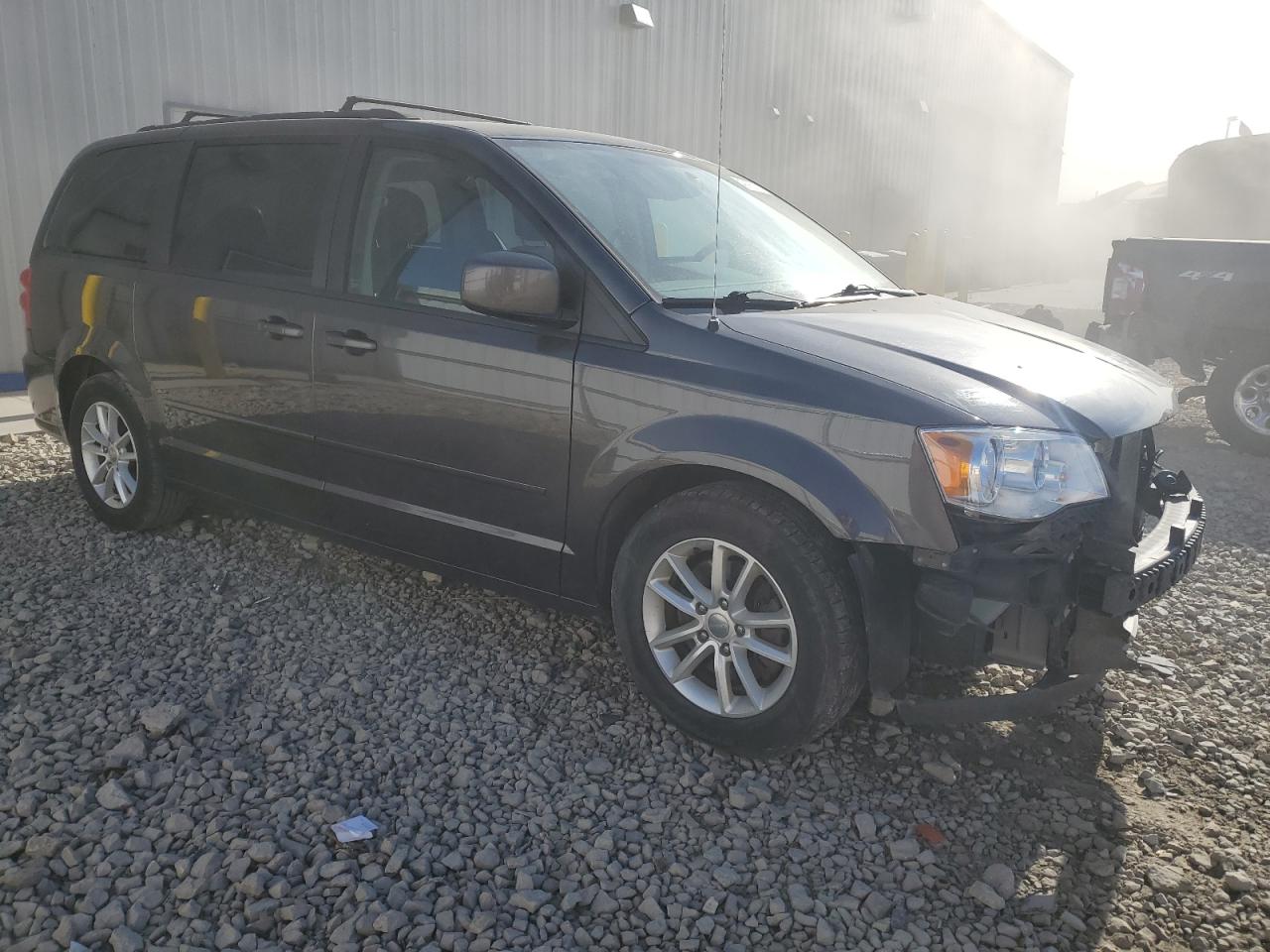 2016 Dodge Caravan - Image 4
