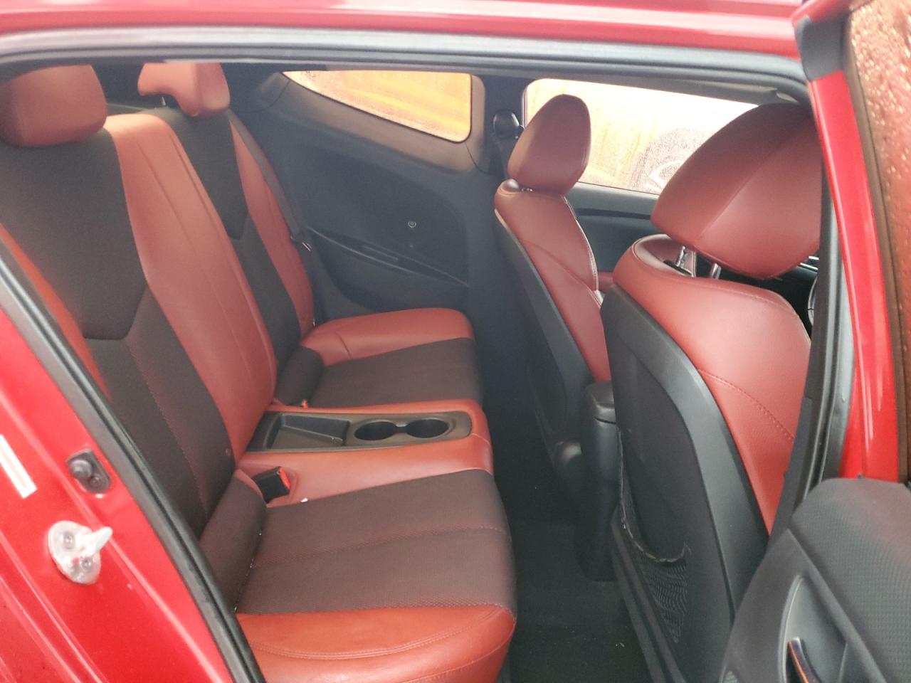 2012 Hyundai Veloster - Image 11