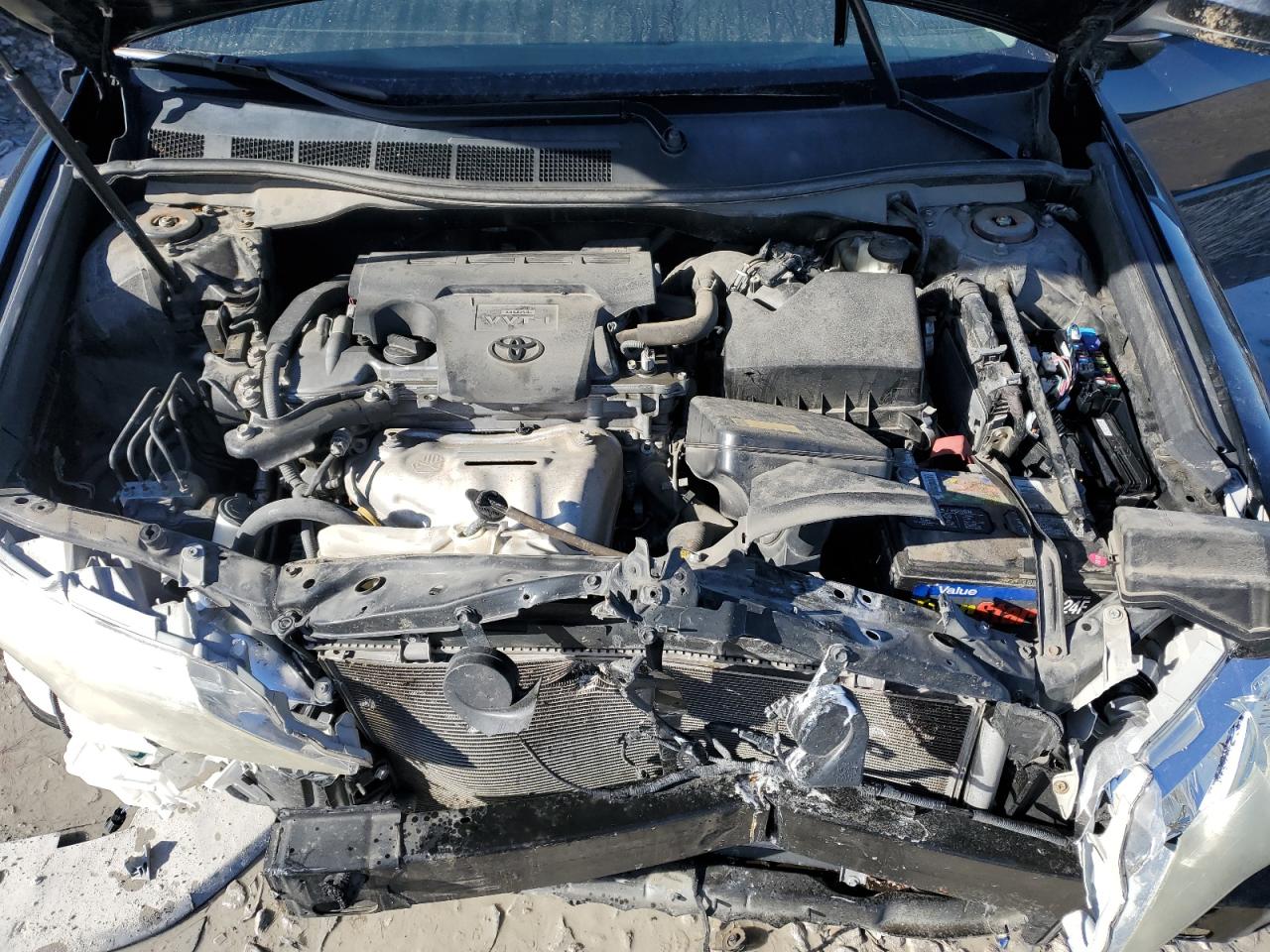 2014 Toyota Camry - Image 12