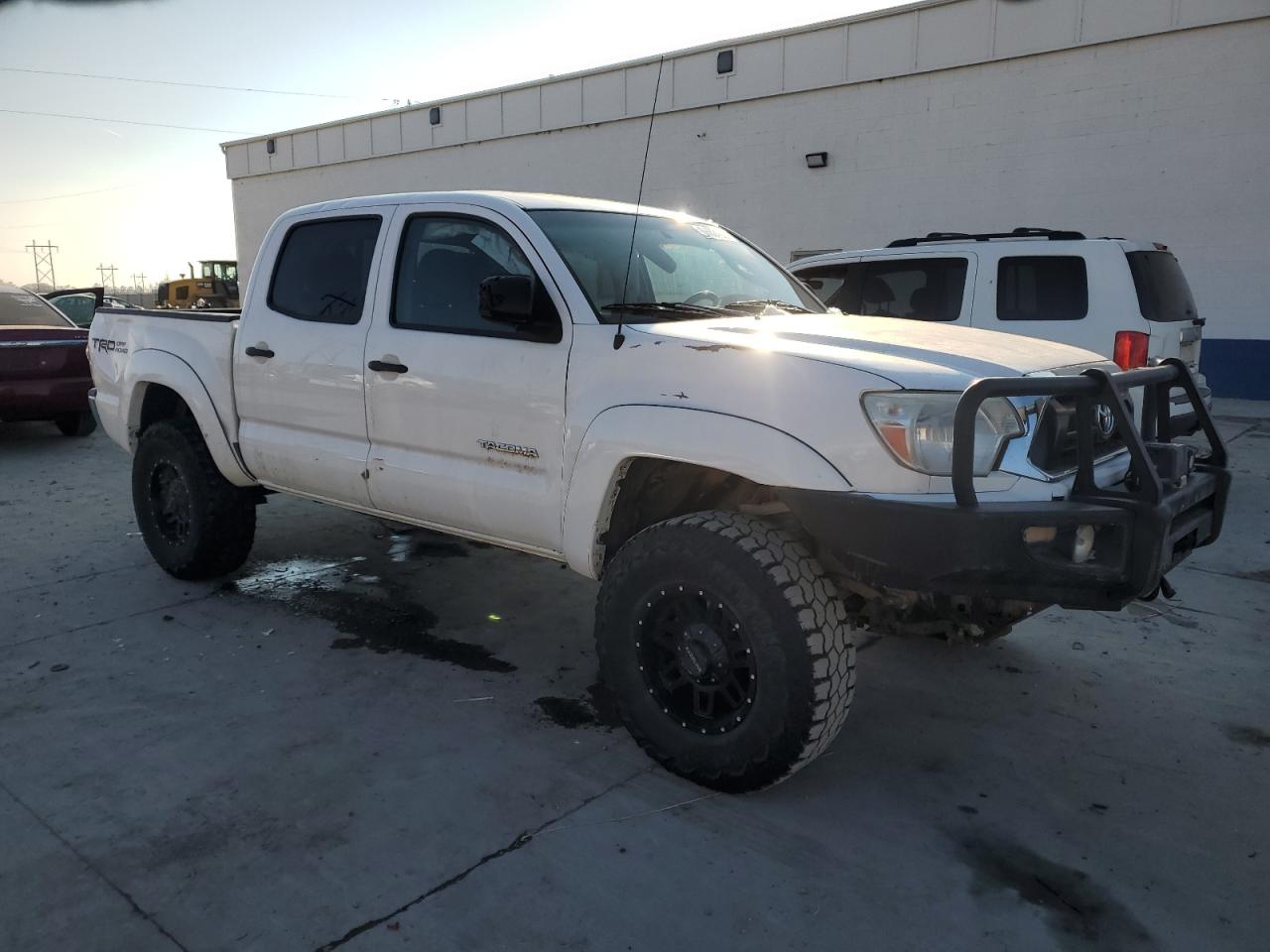 2014 Toyota Tacoma - Image 4