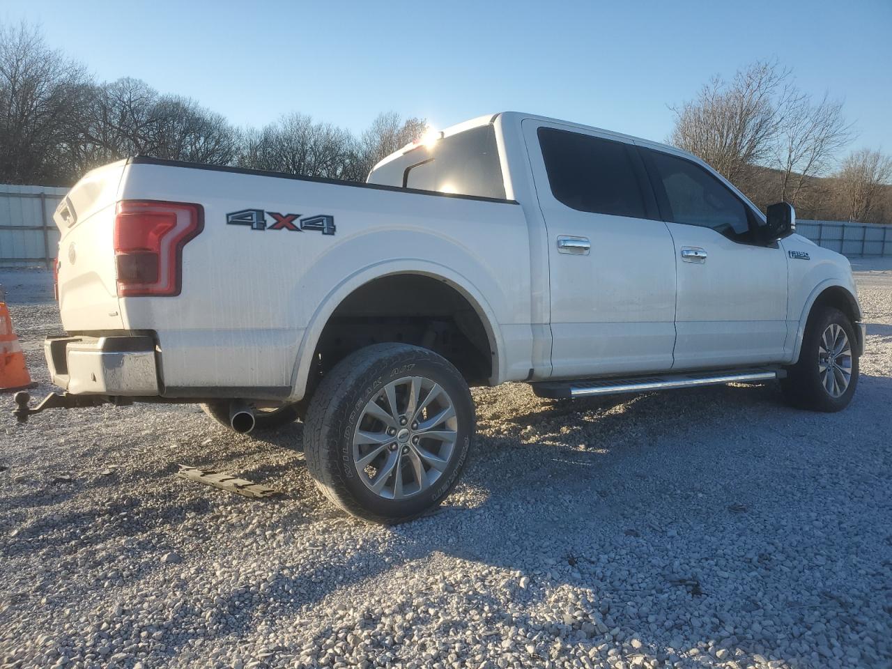 2015 Ford F-150 - Image 3