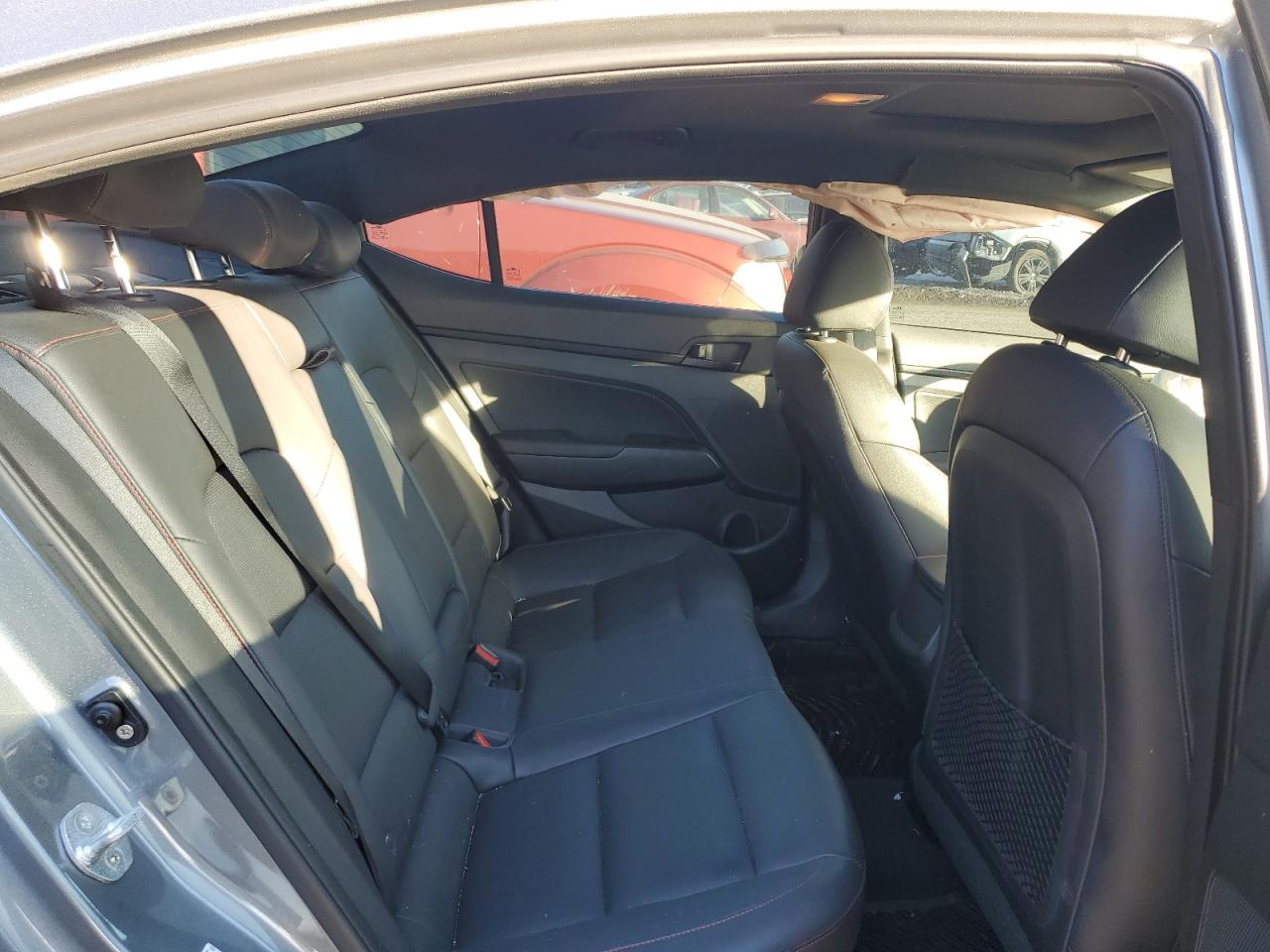 2018 Hyundai Elantra - Image 10