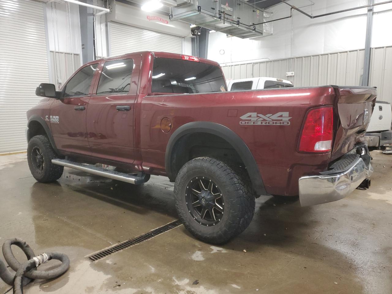 2017 RAM 2500 - Image 2