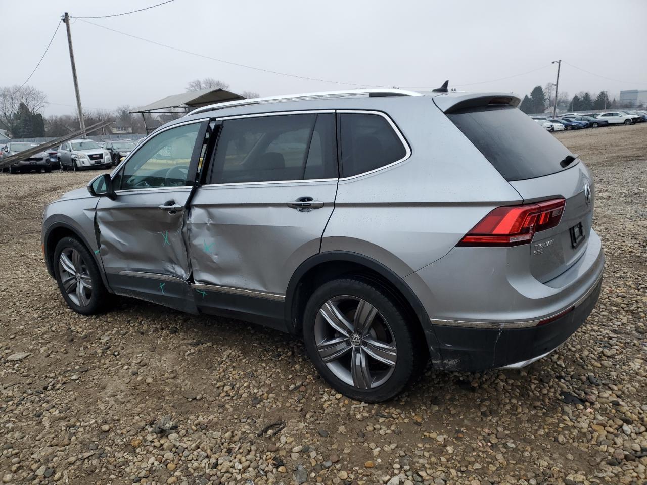 2021 Volkswagen Tiguan - Image 2