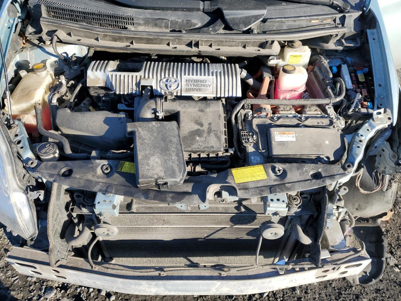 2013 Toyota Prius - Image 13