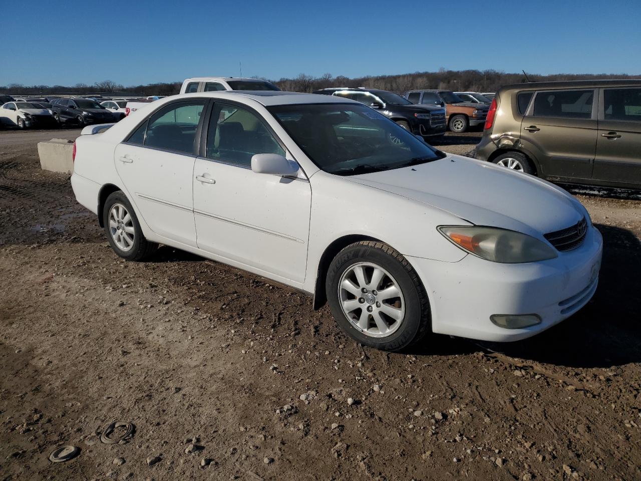 2003 Toyota Camry Le VIN: 4T1BF32K73U039541 Lot: 42924075