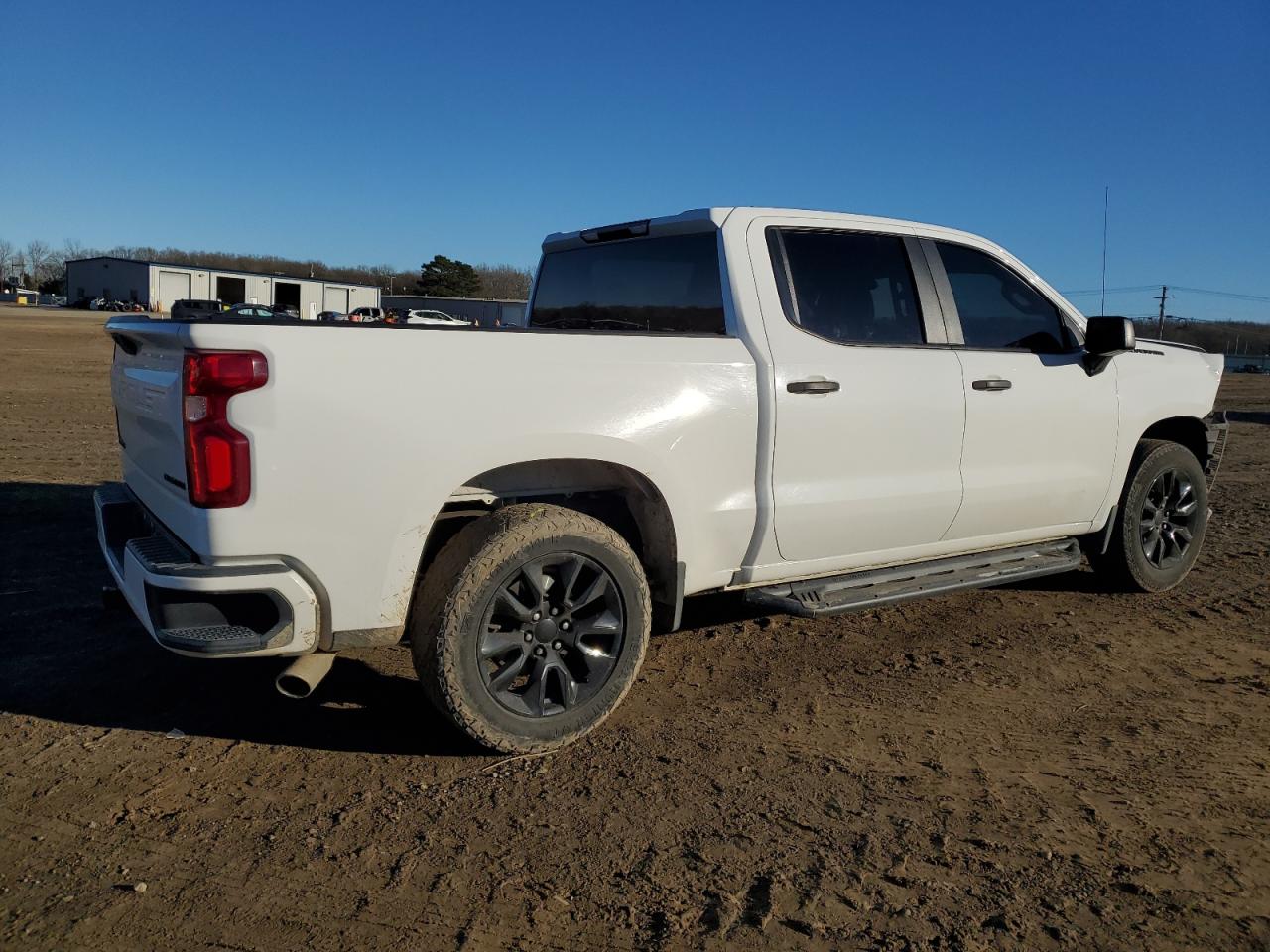 2020 Chevrolet Silverado - Image 3