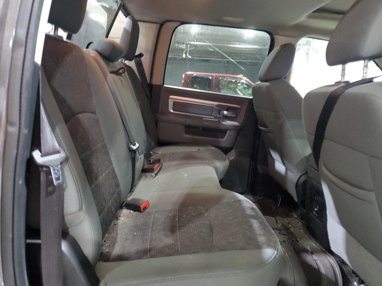 2014 RAM 1500 - Image 11