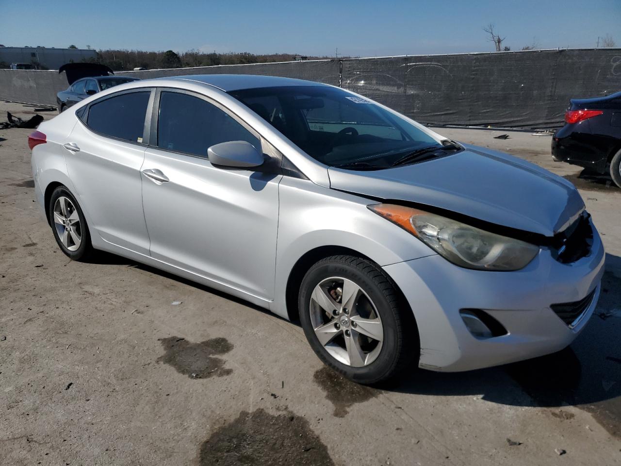 2012 Hyundai Elantra - Image 4