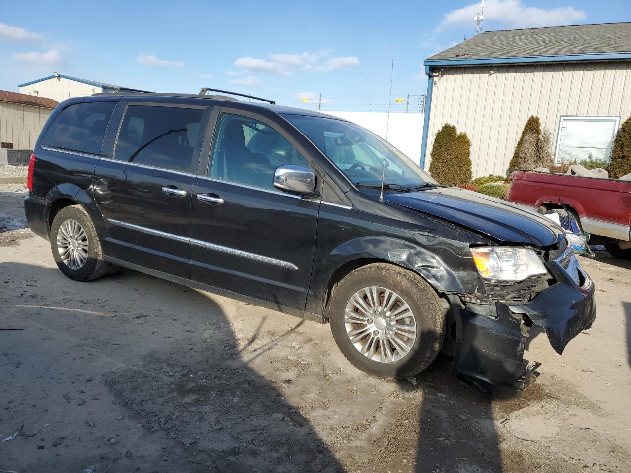 2016 Chrysler Town & Country - Image 4