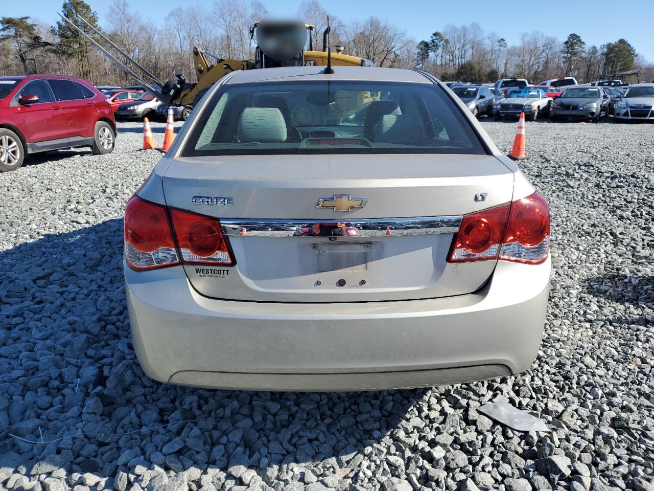 2014 Chevrolet Cruze - Image 6