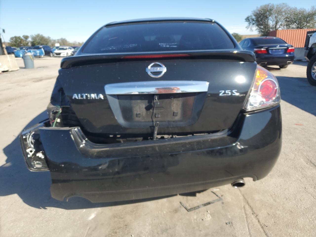 2010 Nissan Altima - Image 6