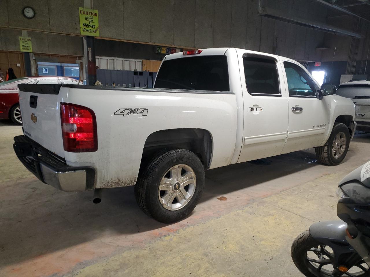 2013 Chevrolet Silverado - Image 3
